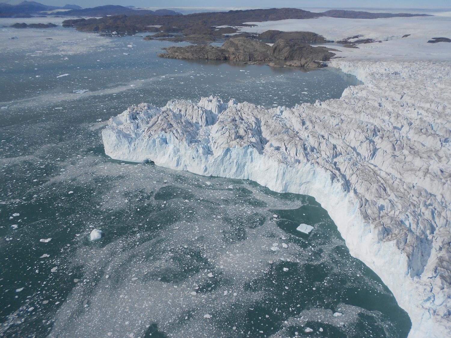 Антарктический ледниковый щит. Ледники Гренландии. Ледяной щит Гренландии. Ледяной Покров Гренландии. Таяние Гренландии.